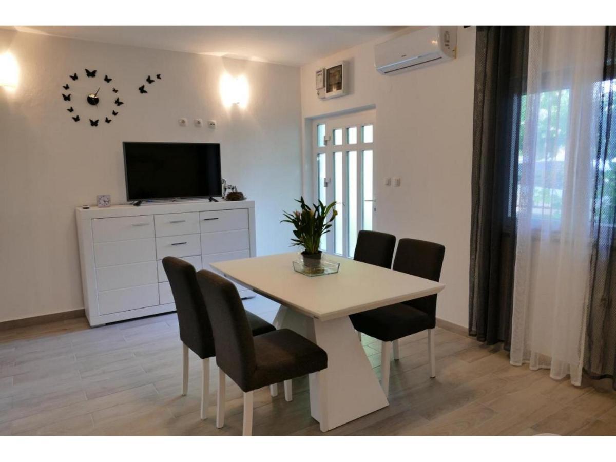 Ivano * Vodice